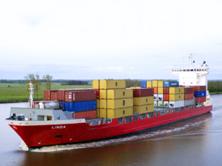 5-Containerships_EQUIPMENT_Vessel-LINDA